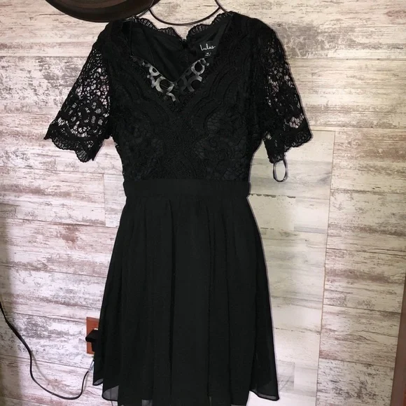 Angel in Disguise Black Lace Skater Dress black flowy mini dress size medium​​​